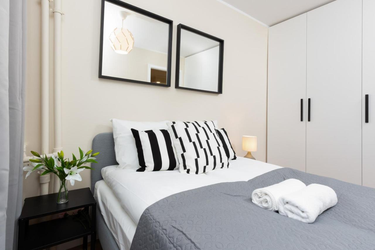 Apartments Warsaw Krolewska By Noclegi Renters Bagian luar foto