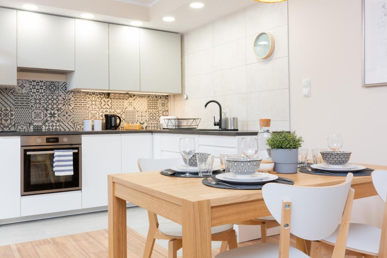 Apartments Warsaw Krolewska By Noclegi Renters Bagian luar foto
